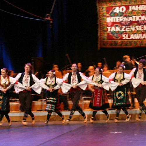 Serbischer Tanz Cacak :: Foto: D. Huber